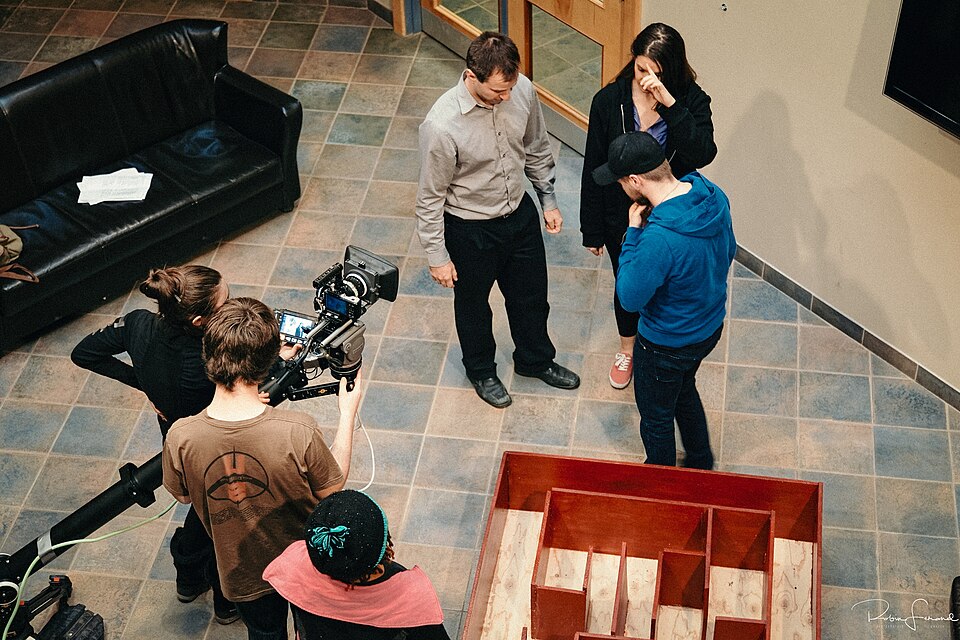 短视频脚本写作秘籍：如何3秒留住观众并让他们看完